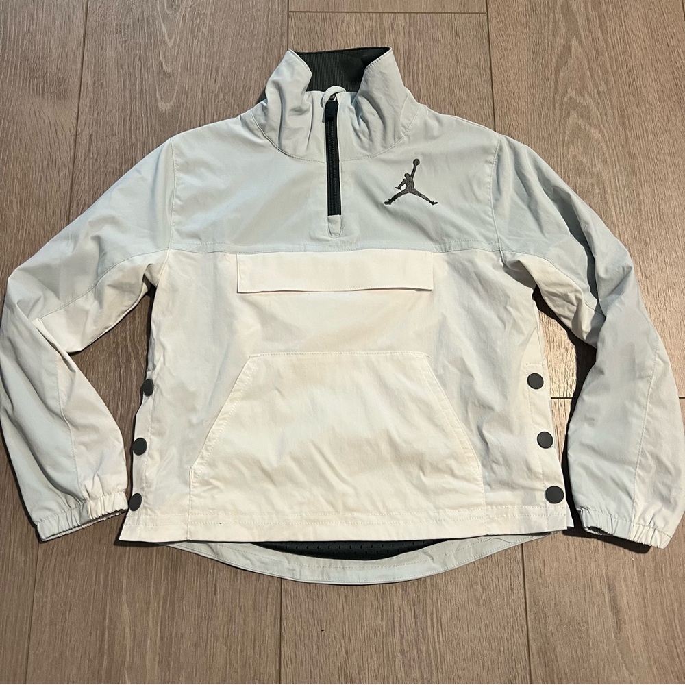 Air Jordan Pullover Windbreaker Jacket 3-4 yrs